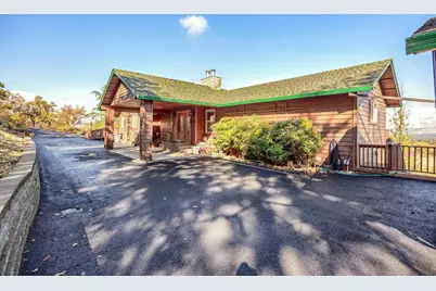 2070 Skyview Drive, Medford, OR 97501 - Photo 25