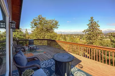 2070 Skyview Drive, Medford, OR 97501 - Photo 17