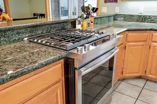 2070 Skyview Dr, Medford, OR 97501 - Photo 57