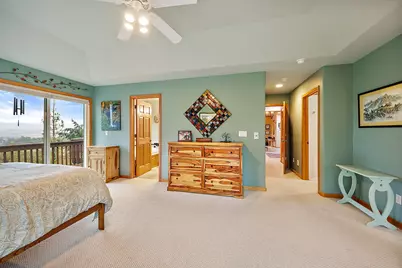 2070 Skyview Drive, Medford, OR 97501 - Photo 43