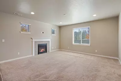 20376 SE Lois Way, Bend, OR 97702 - Photo 15