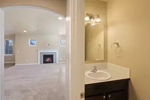 20376 SE Lois Way, Bend, OR 97702 - Photo 13