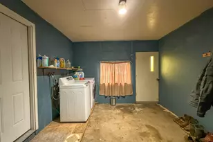 860 SE 6th St, Prineville, OR 97754 - Photo 11