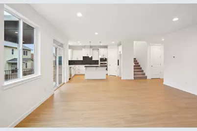 160 Valemont Drive #9, Eagle Point, OR 97524 - Photo 9