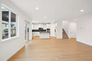 160 Valemont Dr, Eagle Point, OR 97524 - Photo 9