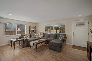 56078 Snow Goose Rd, Bend, OR 97707 - Photo 9