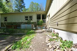 52 Dodes Creek Rd, Trail, OR 97541 - Photo 5