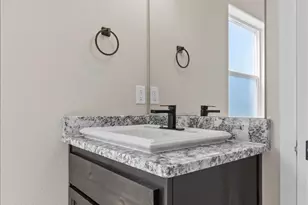 7865 Houston Loop, White City, OR 97503 - Photo 9