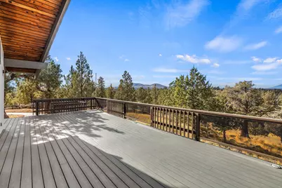 5203 NW Greenwood Avenue, Redmond, OR 97756 - Photo 31