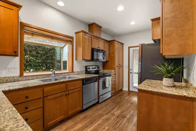 3134 Alameda Street, Medford, OR 97504 - Photo 5