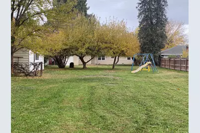 1826 Homedale Road, Klamath Falls, OR 97603 - Photo 39