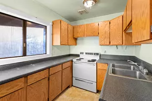 410 Kenwood Ave, Medford, OR 97501 - Photo 7