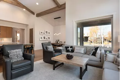 61358 Kindle Rock Loop, Bend, OR 97702 - Photo 7