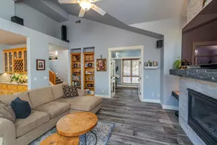 2980 NW Lucus Ct, Bend, OR 97703 - Photo 3