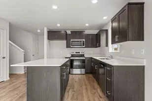 2633 Steadman Ave, Medford, OR 97501 - Photo 7