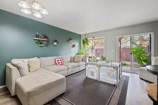 2610 SW 23rd St, Redmond, OR 97756 - Photo 11