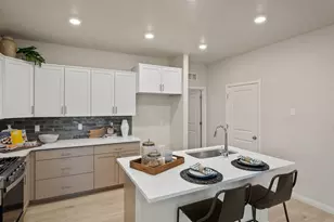 21704 SE Stromboli Ln, Bend, OR 97702 - Photo 9