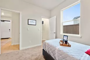 21704 SE Stromboli Ln, Bend, OR 97702 - Photo 17