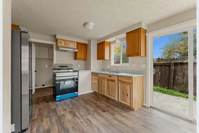1215 W Main Street #C,F,G,H,J, Medford, OR 97501 - Photo 5