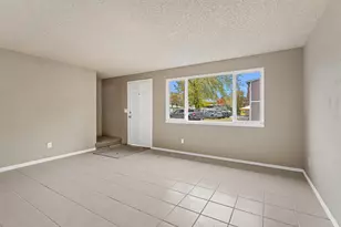 1215 W Main St, Medford, OR 97501 - Photo 21