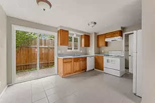 1215 W Main St, Medford, OR 97501 - Photo 17