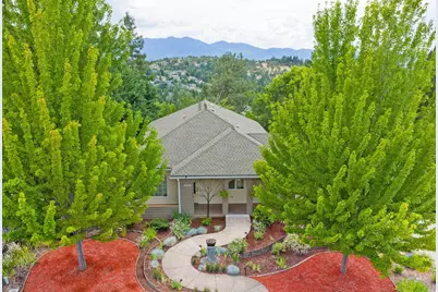 4604 Cloudcrest Drive, Medford, OR 97504 - Photo 95