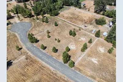 252 Deruyte Way, Rogue River, OR 97537 - Photo 1
