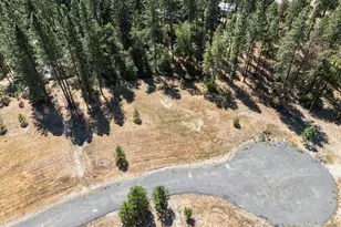 253 Deruyte Way, Rogue River, OR 97537 - Photo 1