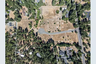 253 Deruyte Way, Rogue River, OR 97537 - Photo 3