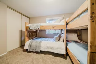 18015 Diamond Peak Ln, Sunriver, OR 97707 - Photo 33