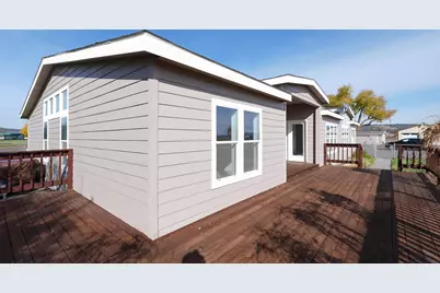 2640 Market Street, Bonanza, OR 97623 - Photo 5