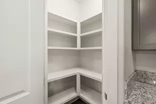 199 Mellecker Way, Medford, OR 97501 - Photo 23