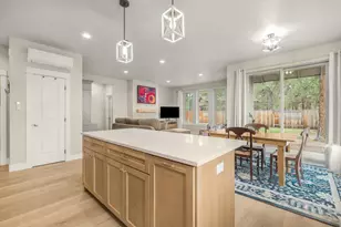 110 W Heising Dr, Sisters, OR 97759 - Photo 13