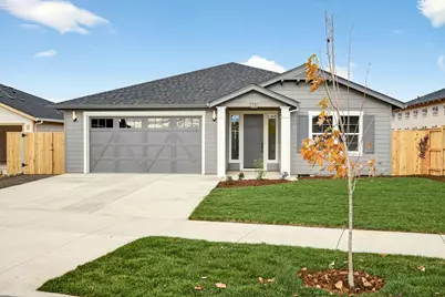 3751 Carlin Drive, Medford, OR 97504 - Photo 1