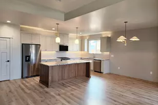 3751 Carlin Dr, Medford, OR 97504 - Photo 11