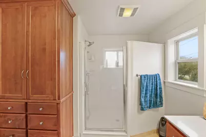 301 N Church Street, Phoenix, OR 97535 - Photo 21