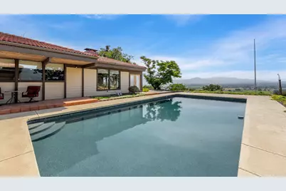 6048 Tolo Road, Central Point, OR 97502 - Photo 9