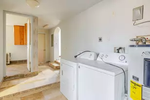 385 SE B St, Madras, OR 97741 - Photo 11