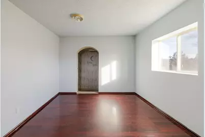 385 SE B Street, Madras, OR 97741 - Photo 13