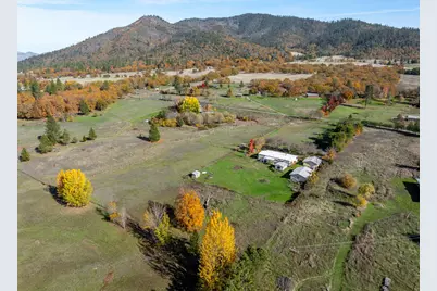 400 Holmstead Road, Williams, OR 97544 - Photo 33