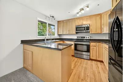 541 Barry Circle, Medford, OR 97501 - Photo 3