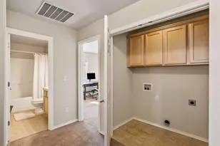 2876 NE Forum Dr, Bend, OR 97701 - Photo 15