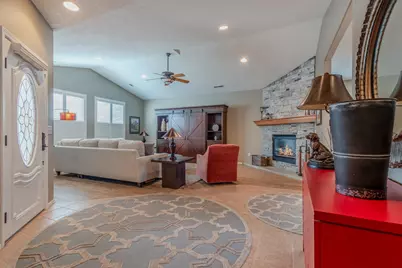 398 Robert Trent Jones Boulevard, Eagle Point, OR 97524 - Photo 11