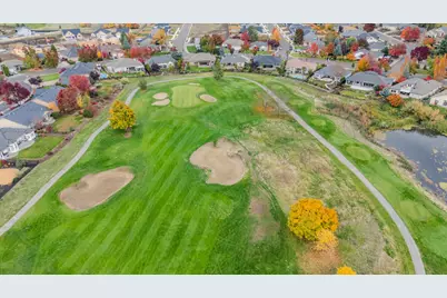 398 Robert Trent Jones Boulevard, Eagle Point, OR 97524 - Photo 41