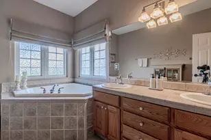 398 Robert Trent Jones Blvd, Eagle Point, OR 97524 - Photo 25