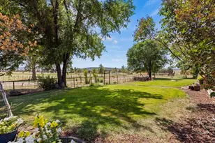 35429 McCartie Ln, Bonanza, OR 97623 - Photo 39