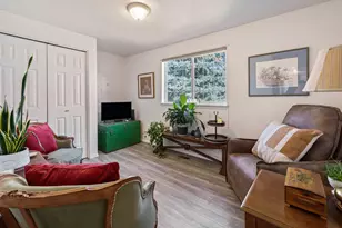 946 NW Negus Ln, Redmond, OR 97756 - Photo 25