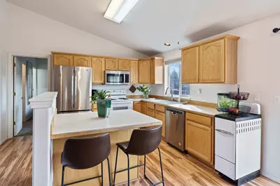 946 NW Negus Lane, Redmond, OR 97756 - Photo 13