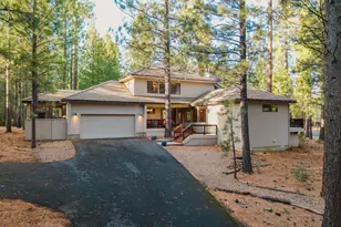 70179 Atherium, Black Butte Ranch, OR 97759 - Photo 3