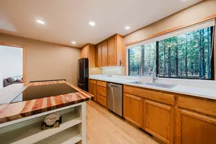 70179 Atherium, Black Butte Ranch, OR 97759 - Photo 17